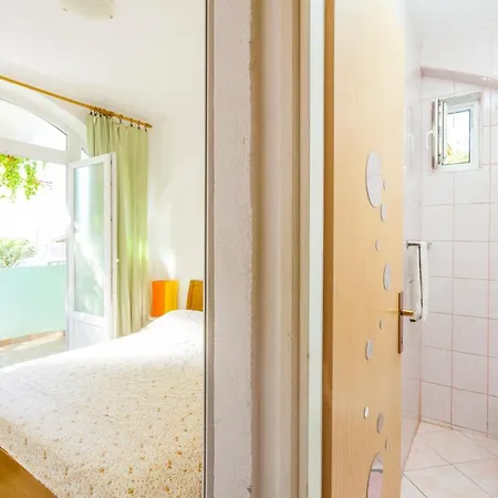Guest house Garden & 3*
