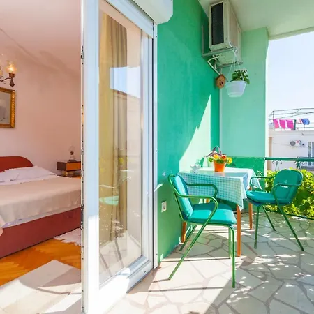 Garden & Guest house
