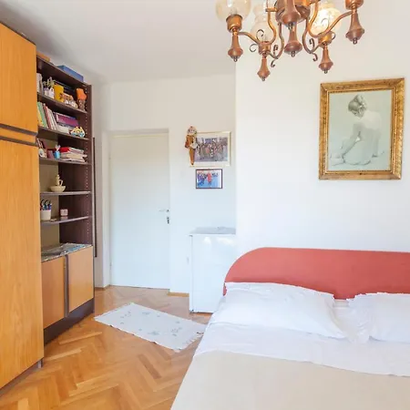 Guest house Garden & Makarska