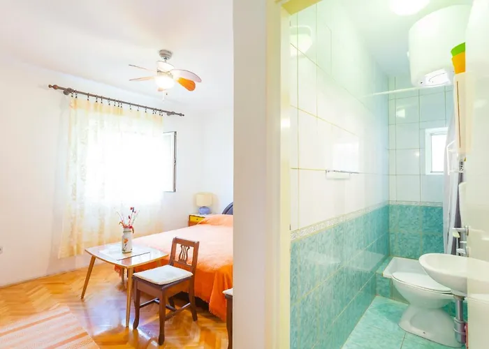 Garden & Gostinjska kuća 3*