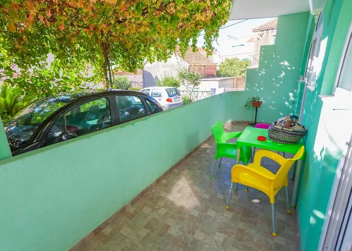 Garden & Gostinjska kuća 3*